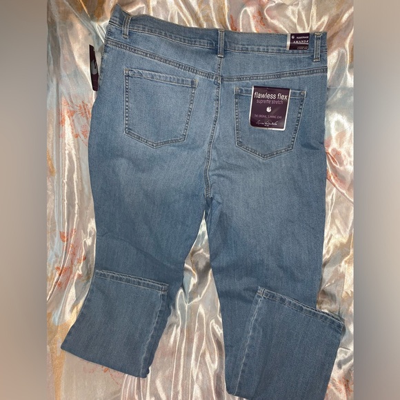 NWT GLORIA VANDERBILT AMANDA STYLE JEANS - Picture 3 of 6